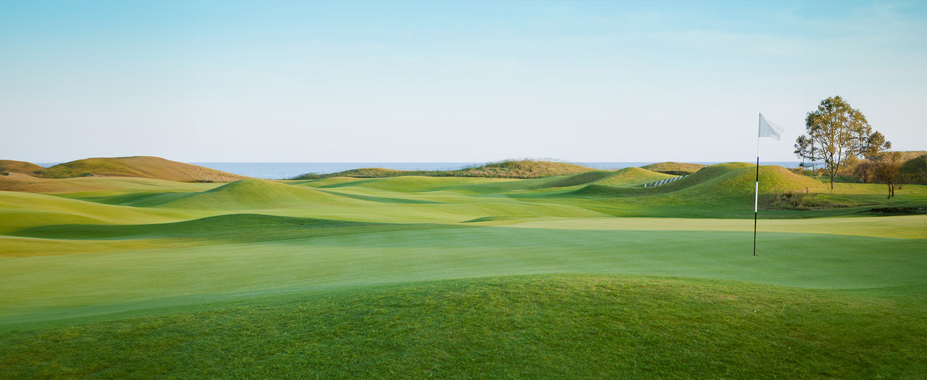 Luxurious Golf Courses to Play 18 – Collars & Co.